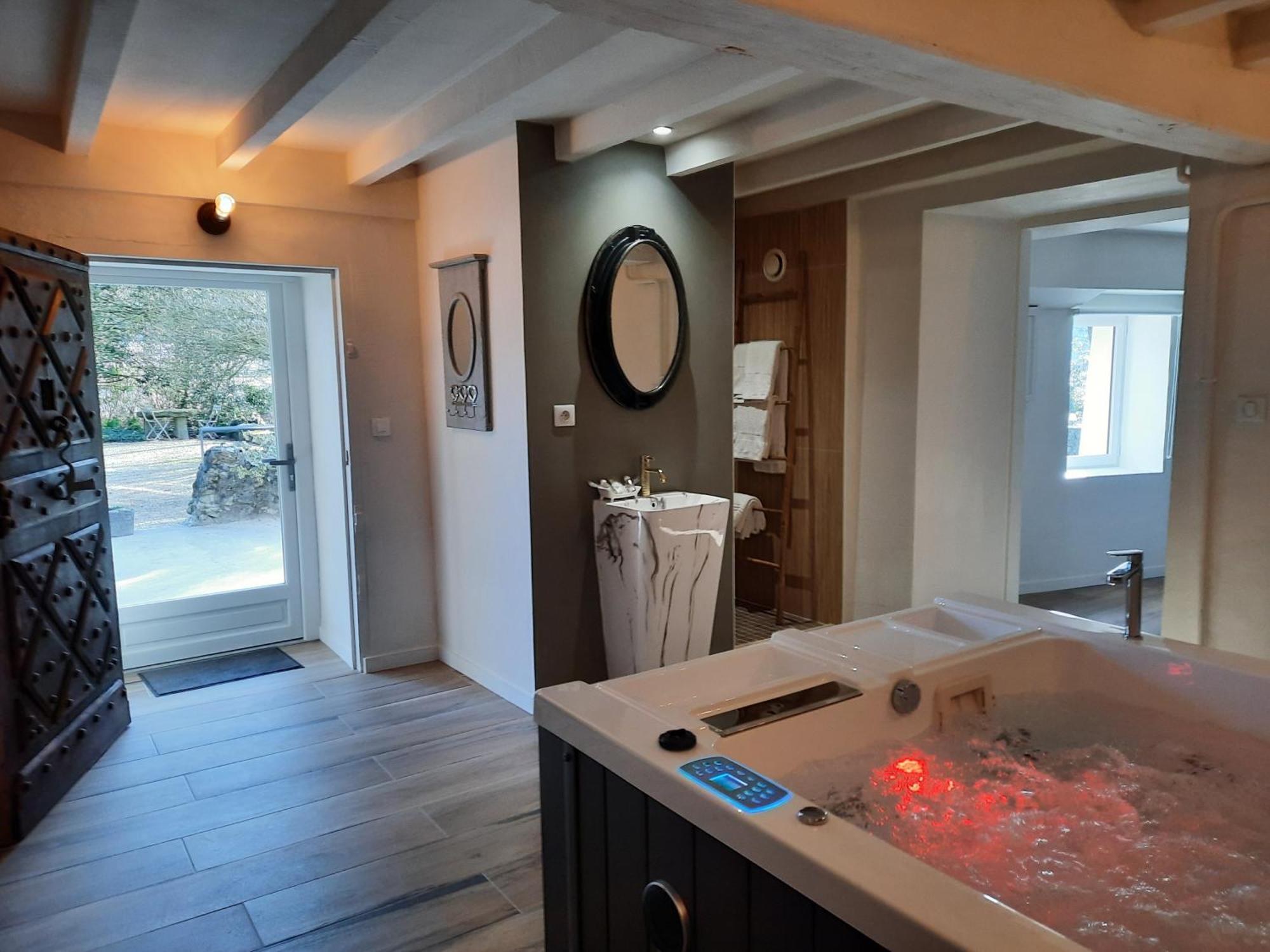 Charme Au Fil De L'Eau Hotel Vendieres Екстериор снимка
