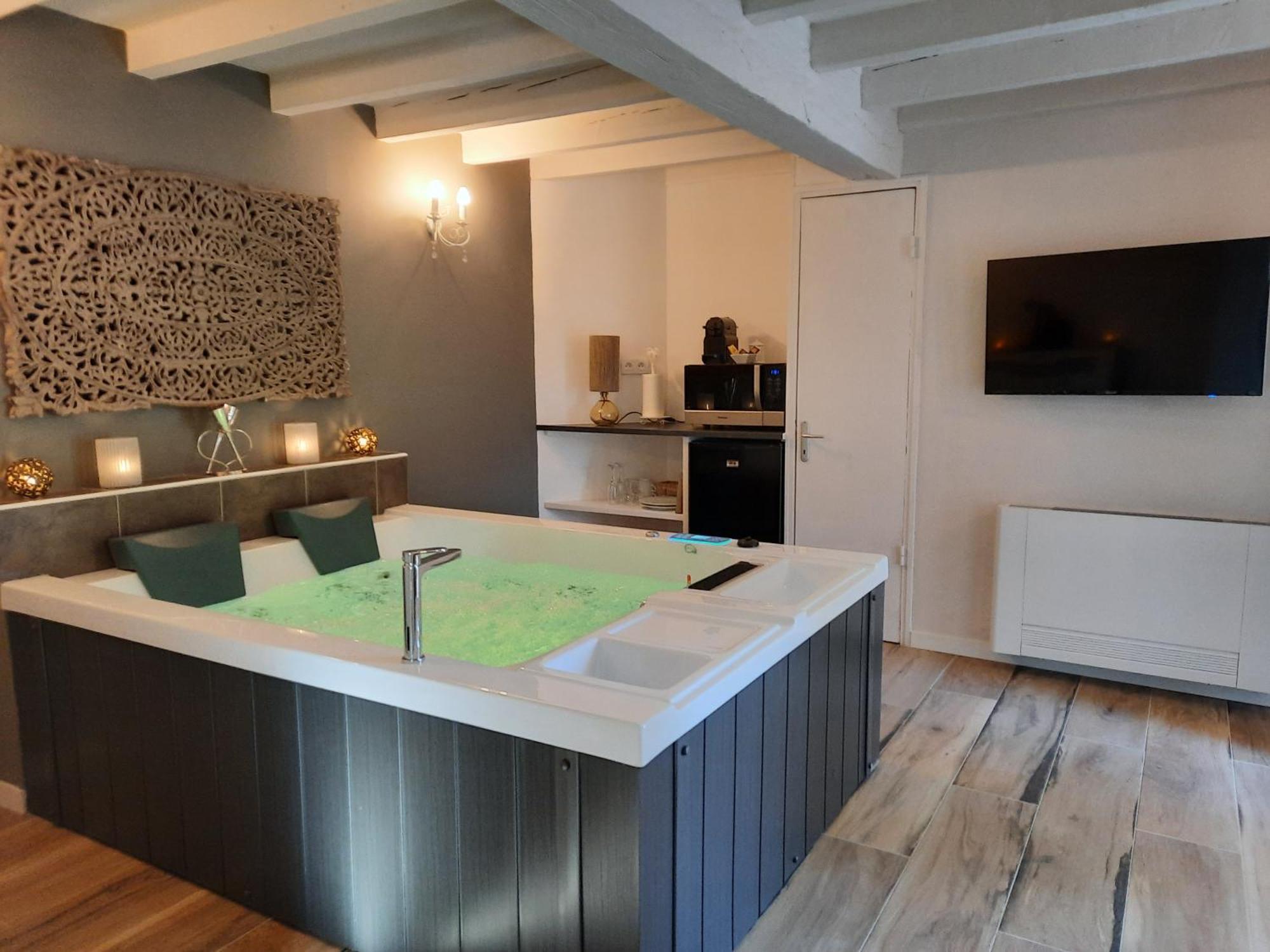 Charme Au Fil De L'Eau Hotel Vendieres Екстериор снимка