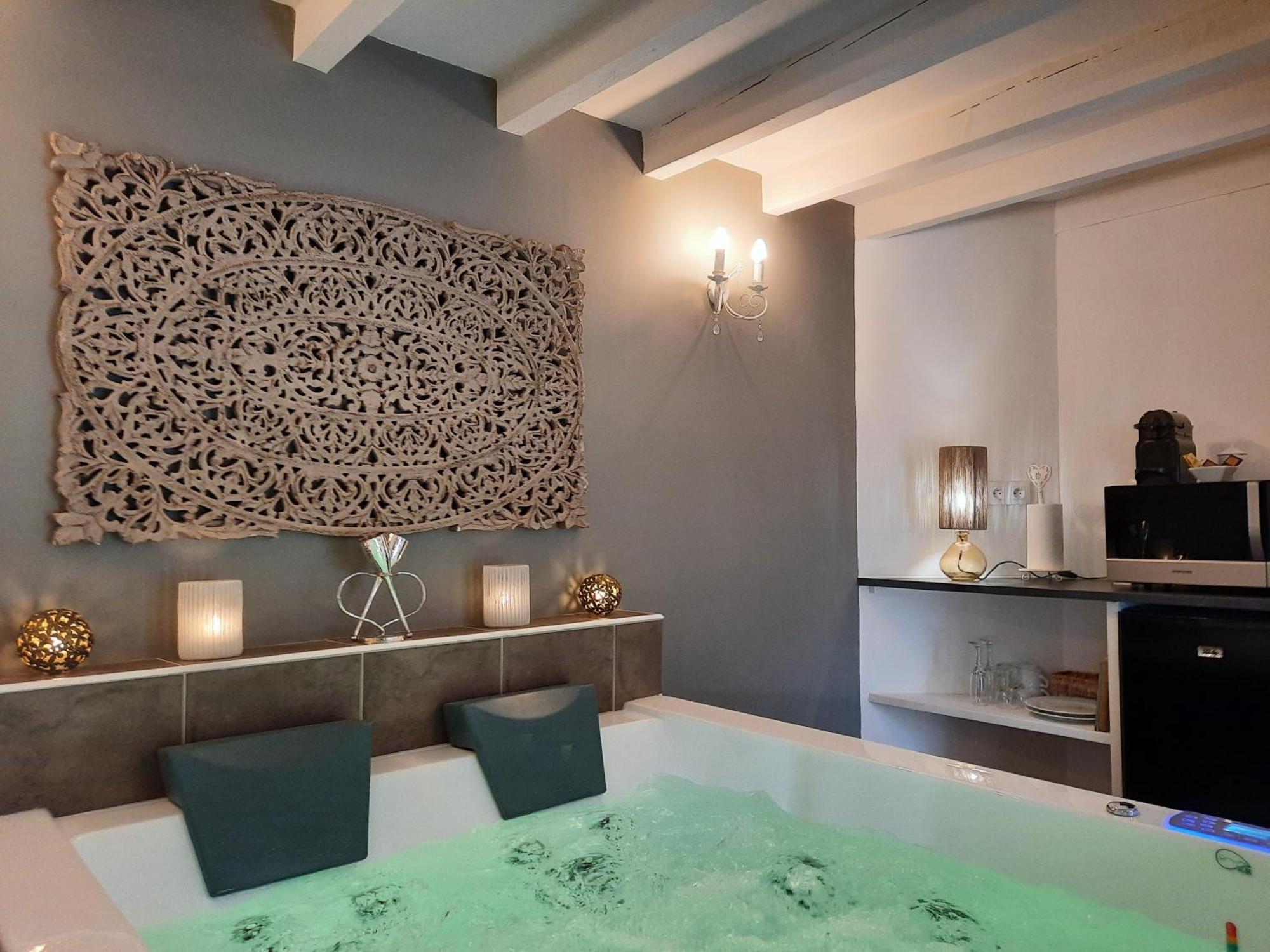 Charme Au Fil De L'Eau Hotel Vendieres Екстериор снимка