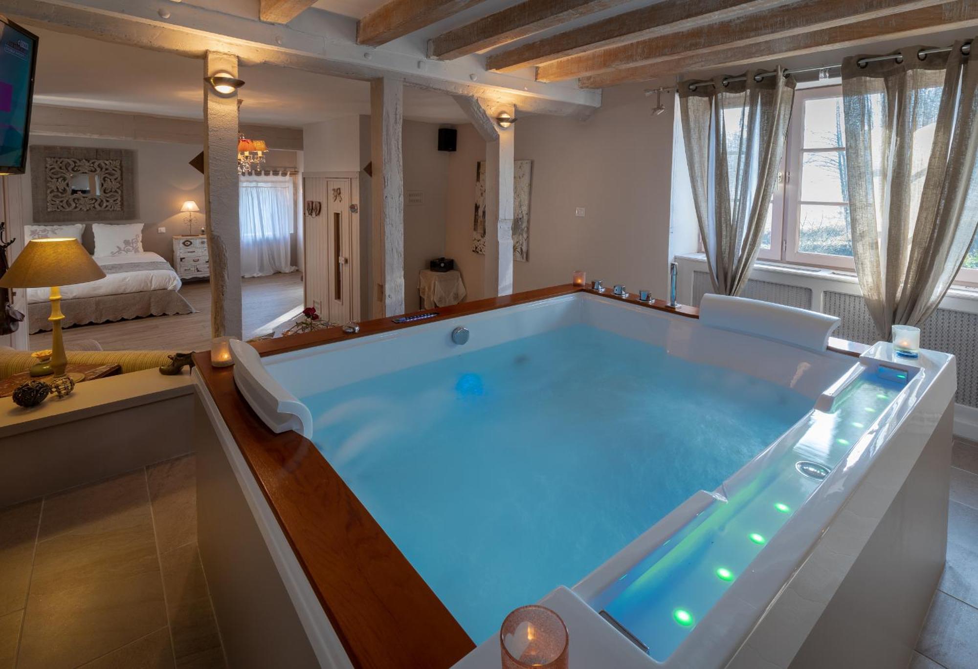 Charme Au Fil De L'Eau Hotel Vendieres Екстериор снимка
